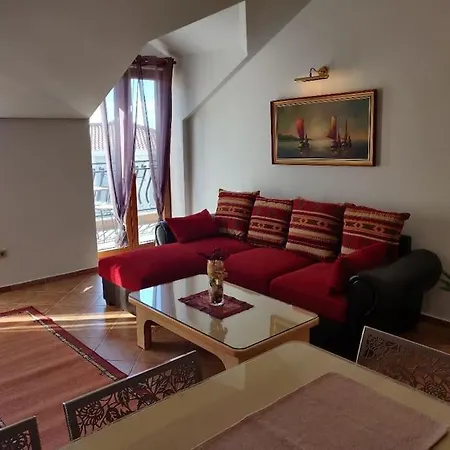 Navi Apartment, Seaview *