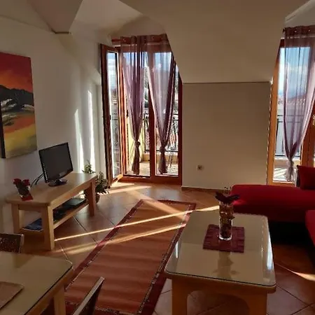 Navi Apartment, Seaview Apartment *